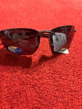 Maverik PR28 Polarized & Repels Water Sport Sunglasses - Dark Gray Lenses NWT